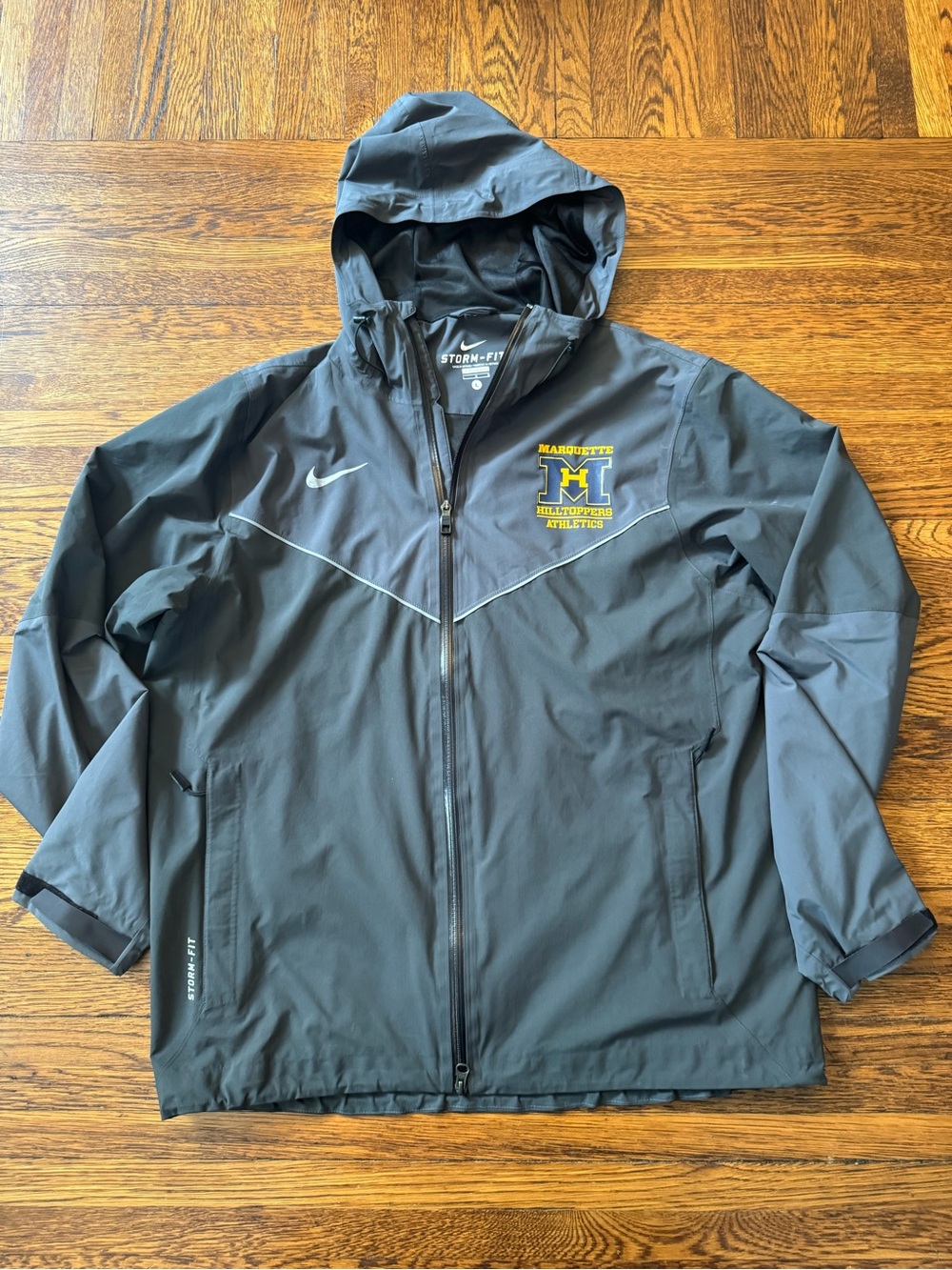 MARQUETTE HILLTOPPERS ATHLETICS Nike Storm-FIT jackets  Hooded Storm Rain Jacket